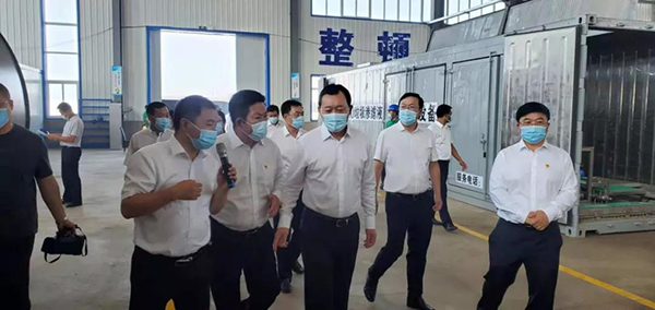 朝陽市委副書記、市長謝衛(wèi)東蒞臨一諾環(huán)保產(chǎn)業(yè)園考察并指導(dǎo)工作